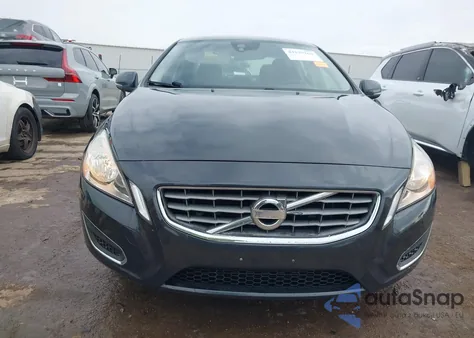 2012 Volvo S60 T5 из США, поврежденный, VIN YV1622FS2C2095270